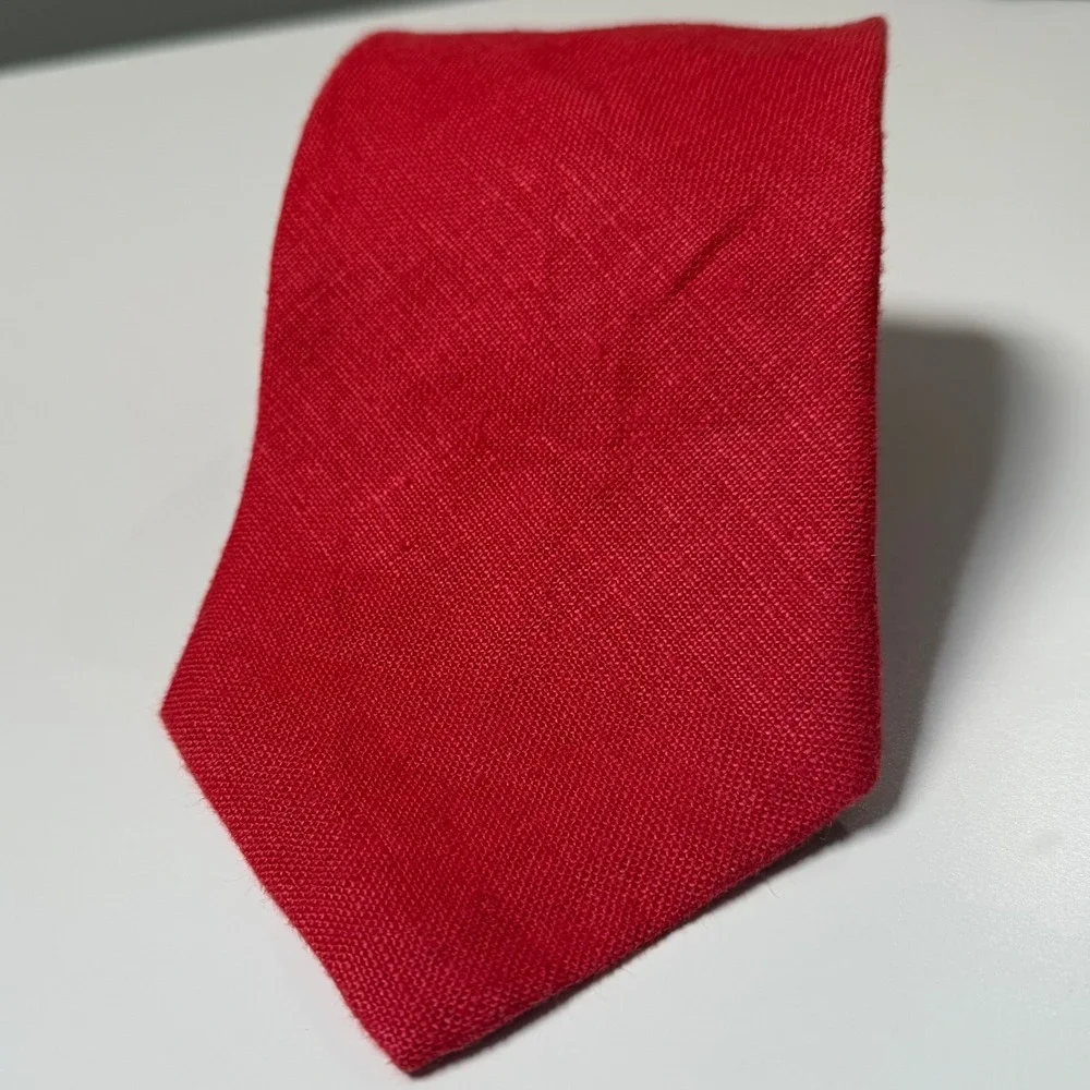 Brooks Brothers Tie Mens Red 100% Linen Solid Woven Made in USA Necktie